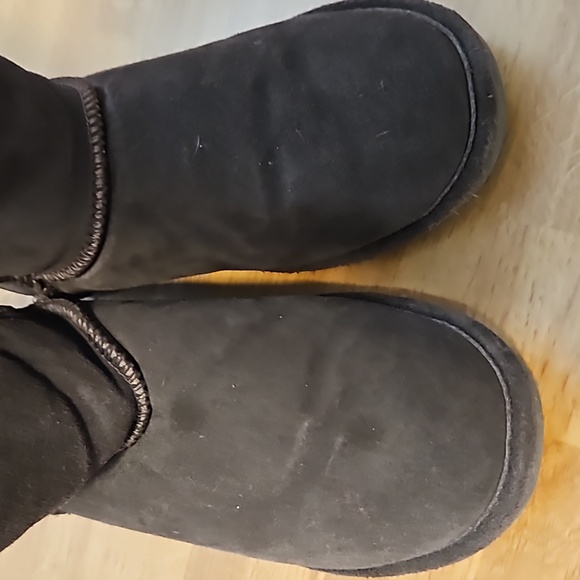 Bearpaw Boots - Picture 10 of 11
